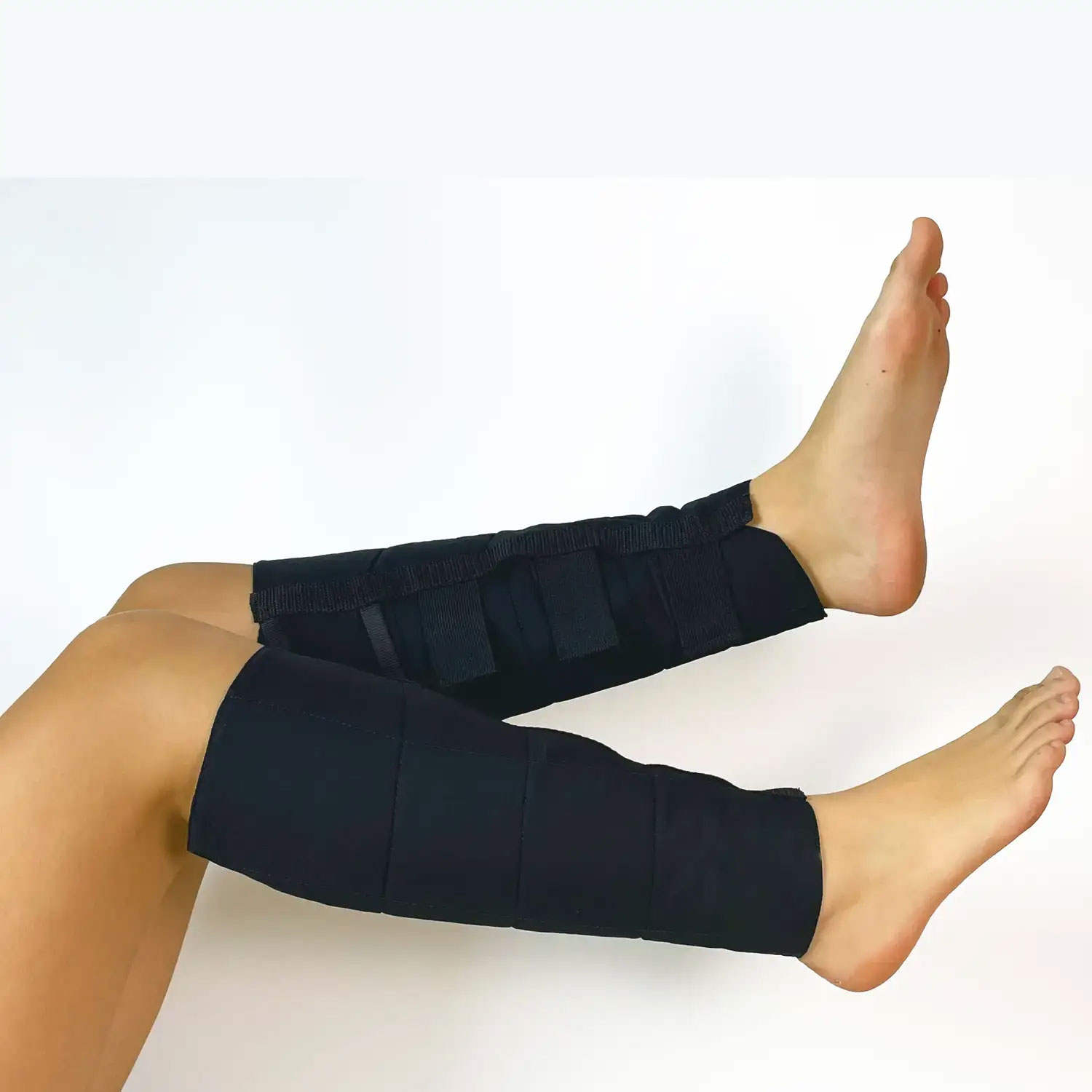 E-COOLINE-Powercool-SX3-Boots-1-Paar-Wadenkuehler-mit-Klettverschluss-Ecooline-Wadenkuehler-ohne-Logo-Beine.jpg